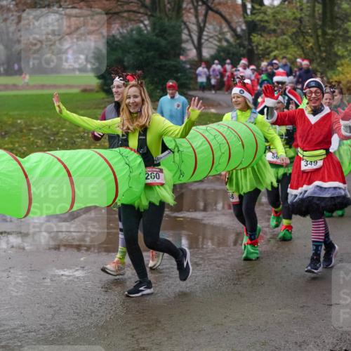 07.12.2025 - St. Pauli X-Mass-Run No. 15 Michael Burmester http://msf.ph/oto/9405498 07.12.2025 11:09:06 Laufen 260, 18, 56, 349 meine-sportfotos.de
