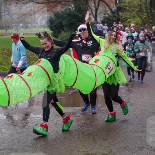 07.12.2025 - St. Pauli X-Mass-Run No. 15 Michael Burmester http://msf.ph/oto/9405517 07.12.2025 11:09:09 Laufen 79, 72, 62, 1753 meine-sportfotos.de