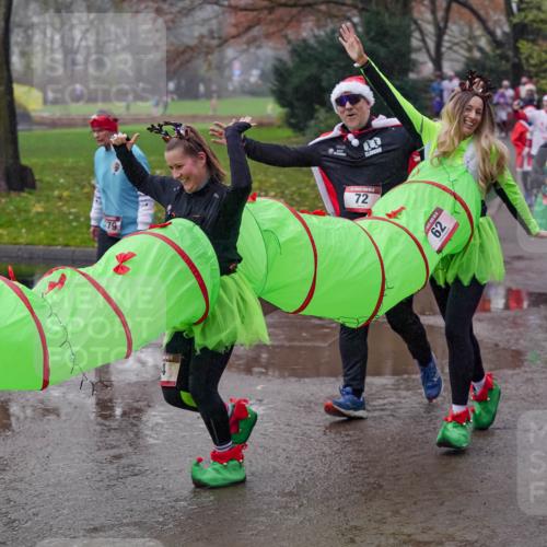 07.12.2025 - St. Pauli X-Mass-Run No. 15 Michael Burmester http://msf.ph/oto/9405519 07.12.2025 11:09:09 Laufen 79, 72, 62, 1753 meine-sportfotos.de