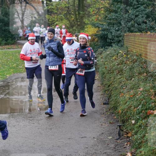 07.12.2025 - St. Pauli X-Mass-Run No. 15 Michael Burmester http://msf.ph/oto/9405543 07.12.2025 11:09:16 Laufen 3165, 0, 3111, 48, 166 meine-sportfotos.de