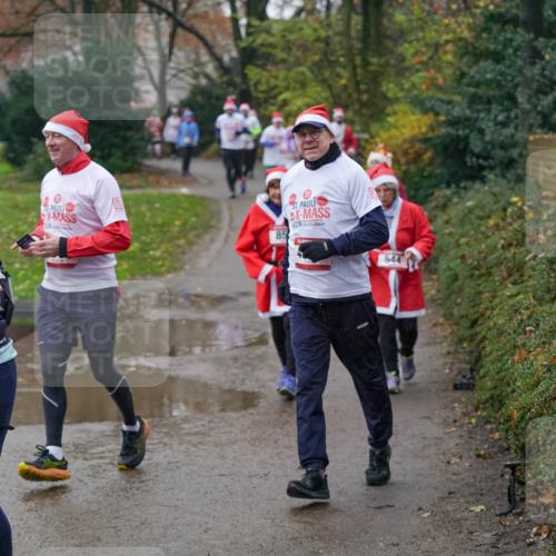 07.12.2025 - St. Pauli X-Mass-Run No. 15 Michael Burmester http://msf.ph/oto/9405550 07.12.2025 11:09:18 Laufen 166, 85, 544 meine-sportfotos.de