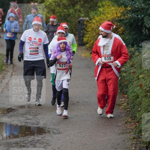 07.12.2025 - St. Pauli X-Mass-Run No. 15 Michael Burmester http://msf.ph/oto/9405566 07.12.2025 11:09:25 Laufen 1626, 527, 5, 535 meine-sportfotos.de