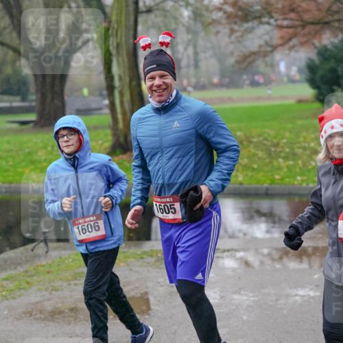 07.12.2025 - St. Pauli X-Mass-Run No. 15 Michael Burmester http://msf.ph/oto/9405592 07.12.2025 11:09:36 Laufen 15, 1606, 15, 1605, 15, 1601 meine-sportfotos.de