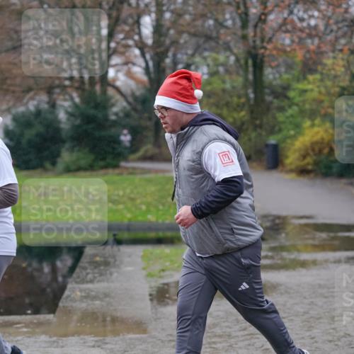 07.12.2025 - St. Pauli X-Mass-Run No. 15 Michael Burmester http://msf.ph/oto/9405620 07.12.2025 11:11:06 Laufen  meine-sportfotos.de