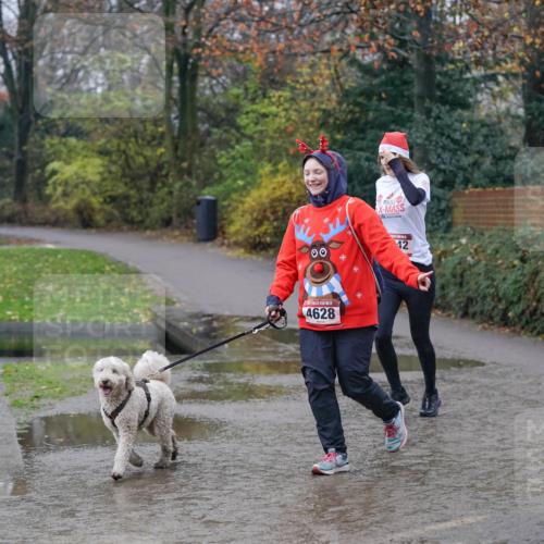 07.12.2025 - St. Pauli X-Mass-Run No. 15 Michael Burmester http://msf.ph/oto/9405638 07.12.2025 11:11:58 Laufen 15, 4628, 42 meine-sportfotos.de