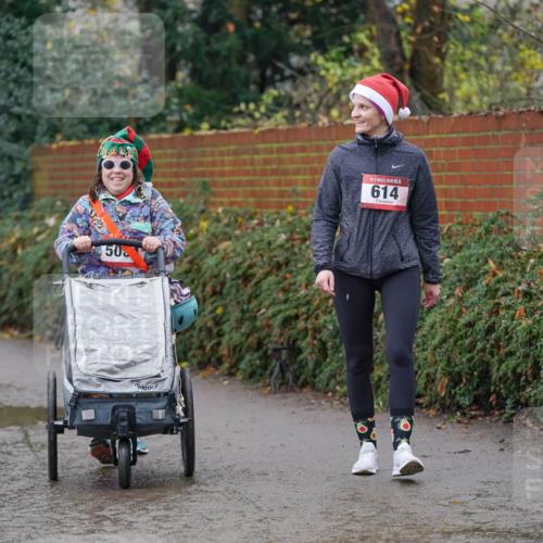 07.12.2025 - St. Pauli X-Mass-Run No. 15 Michael Burmester http://msf.ph/oto/9405648 07.12.2025 11:12:59 Laufen 50, 15, 614 meine-sportfotos.de