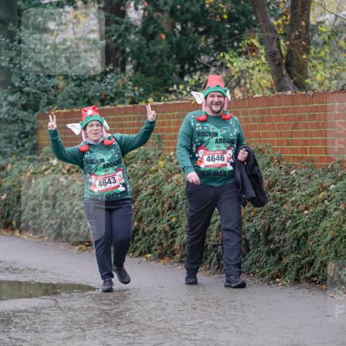 07.12.2025 - St. Pauli X-Mass-Run No. 15 Michael Burmester http://msf.ph/oto/9405657 07.12.2025 11:13:27 Laufen 4643, 5, 4646 meine-sportfotos.de