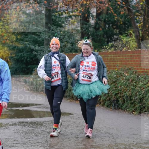 07.12.2025 - St. Pauli X-Mass-Run No. 15 Michael Burmester http://msf.ph/oto/9405682 07.12.2025 11:15:28 Laufen 827, 4826 meine-sportfotos.de