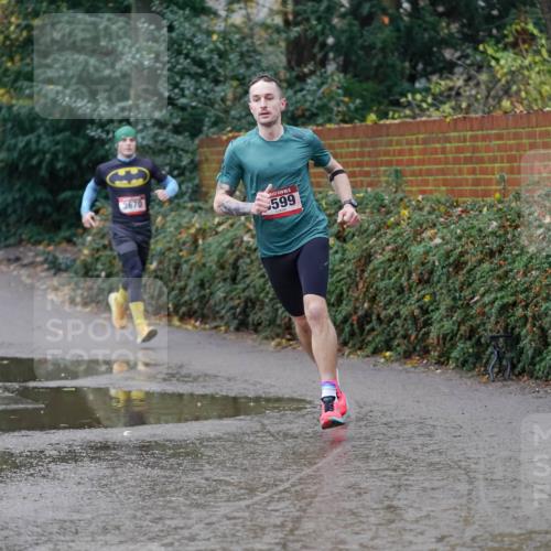 07.12.2025 - St. Pauli X-Mass-Run No. 15 Michael Burmester http://msf.ph/oto/9405691 07.12.2025 11:16:46 Laufen 3670, 599 meine-sportfotos.de