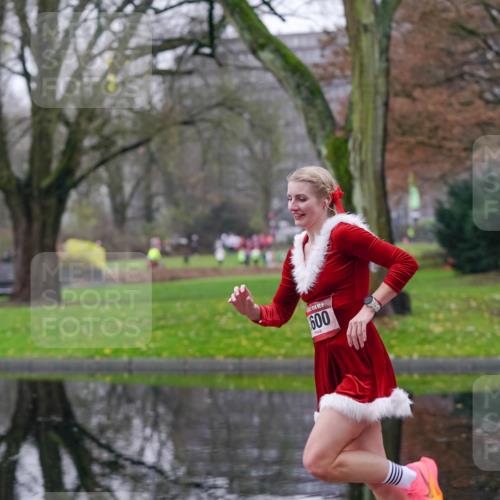 07.12.2025 - St. Pauli X-Mass-Run No. 15 Michael Burmester http://msf.ph/oto/9405732 07.12.2025 11:17:48 Laufen 009 meine-sportfotos.de