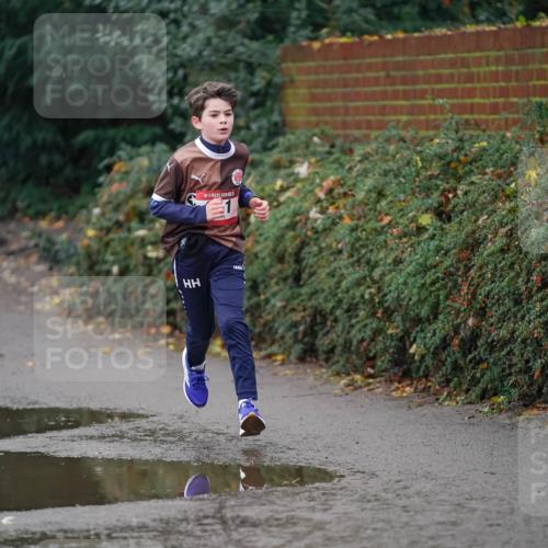 07.12.2025 - St. Pauli X-Mass-Run No. 15 Michael Burmester http://msf.ph/oto/9405766 07.12.2025 11:18:29 Laufen  meine-sportfotos.de