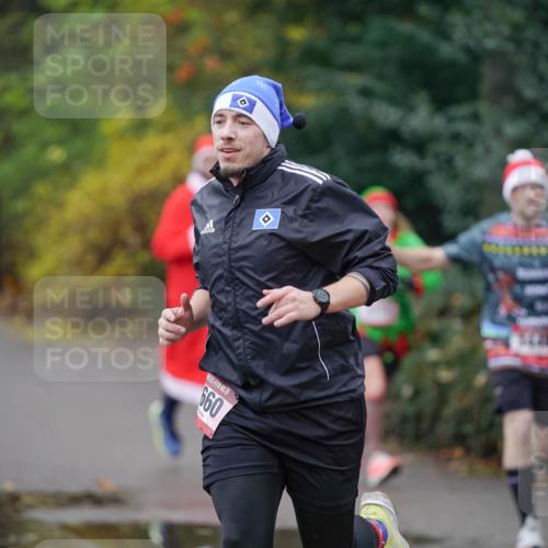 07.12.2025 - St. Pauli X-Mass-Run No. 15 Michael Burmester http://msf.ph/oto/9405778 07.12.2025 11:18:36 Laufen 15, 660 meine-sportfotos.de