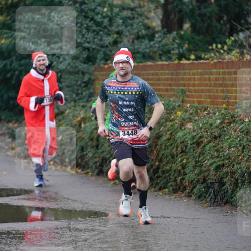 07.12.2025 - St. Pauli X-Mass-Run No. 15 Michael Burmester http://msf.ph/oto/9405781 07.12.2025 11:18:37 Laufen 3448 meine-sportfotos.de