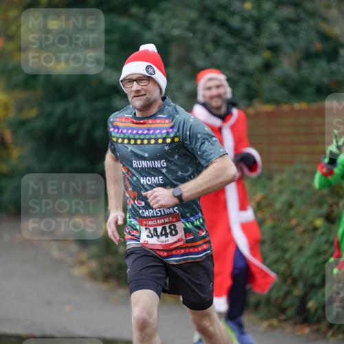07.12.2025 - St. Pauli X-Mass-Run No. 15 Michael Burmester http://msf.ph/oto/9405783 07.12.2025 11:18:38 Laufen 15, 3448, 2016 meine-sportfotos.de