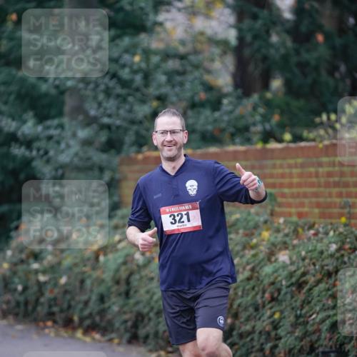 07.12.2025 - St. Pauli X-Mass-Run No. 15 Michael Burmester http://msf.ph/oto/9405802 07.12.2025 11:18:47 Laufen 15, 321 meine-sportfotos.de