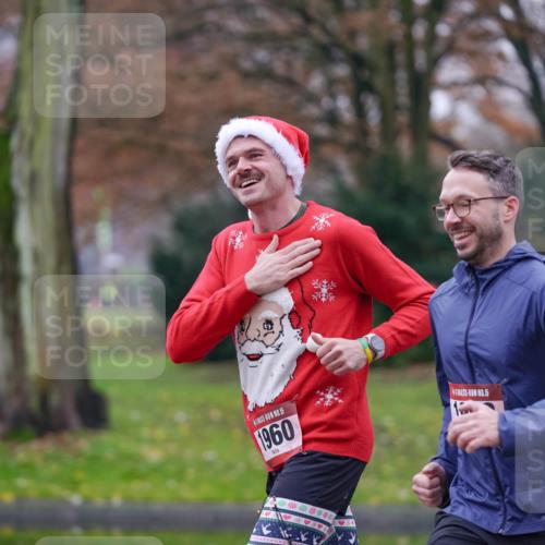 07.12.2025 - St. Pauli X-Mass-Run No. 15 Michael Burmester http://msf.ph/oto/9405843 07.12.2025 11:19:26 Laufen 15, 1960, 15 meine-sportfotos.de