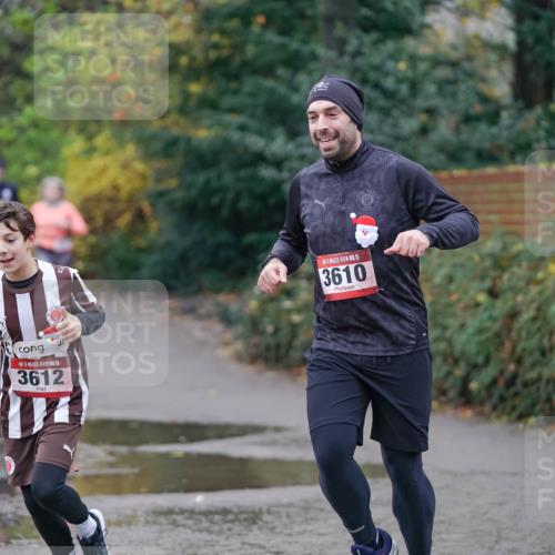 07.12.2025 - St. Pauli X-Mass-Run No. 15 Michael Burmester http://msf.ph/oto/9405857 07.12.2025 11:19:37 Laufen 15, 3612, 15, 3610 meine-sportfotos.de