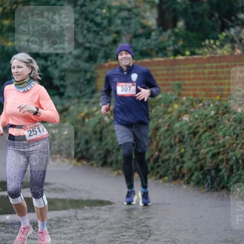 07.12.2025 - St. Pauli X-Mass-Run No. 15 Michael Burmester http://msf.ph/oto/9405868 07.12.2025 11:19:43 Laufen 2511, 307 meine-sportfotos.de