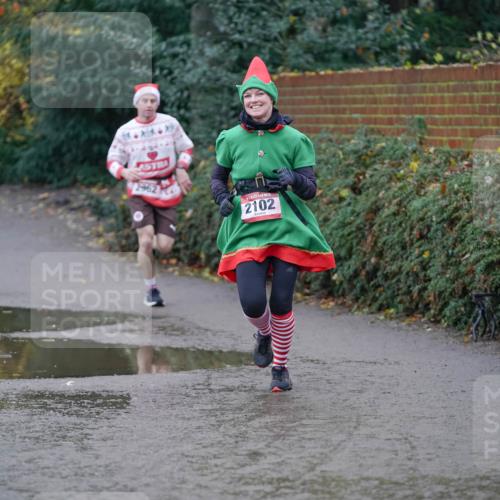 07.12.2025 - St. Pauli X-Mass-Run No. 15 Michael Burmester http://msf.ph/oto/9405889 07.12.2025 11:19:50 Laufen 2962, 2102 meine-sportfotos.de