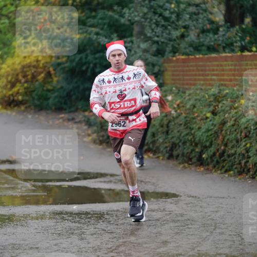 07.12.2025 - St. Pauli X-Mass-Run No. 15 Michael Burmester http://msf.ph/oto/9405894 07.12.2025 11:19:52 Laufen 15, 2962 meine-sportfotos.de