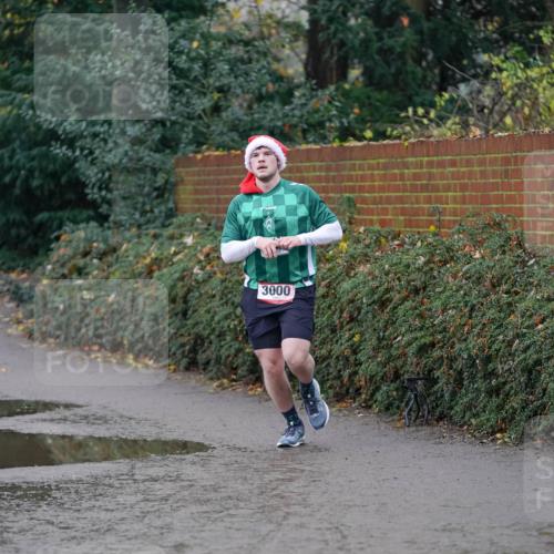 07.12.2025 - St. Pauli X-Mass-Run No. 15 Michael Burmester http://msf.ph/oto/9405926 07.12.2025 11:20:03 Laufen 484, 3000 meine-sportfotos.de