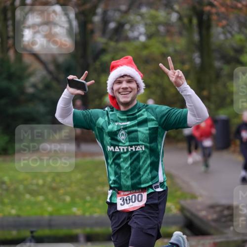 07.12.2025 - St. Pauli X-Mass-Run No. 15 Michael Burmester http://msf.ph/oto/9405932 07.12.2025 11:20:06 Laufen 15, 3000 meine-sportfotos.de