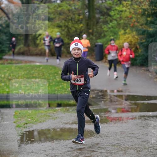 07.12.2025 - St. Pauli X-Mass-Run No. 15 Michael Burmester http://msf.ph/oto/9405943 07.12.2025 11:20:08 Laufen 15, 84, 3059 meine-sportfotos.de