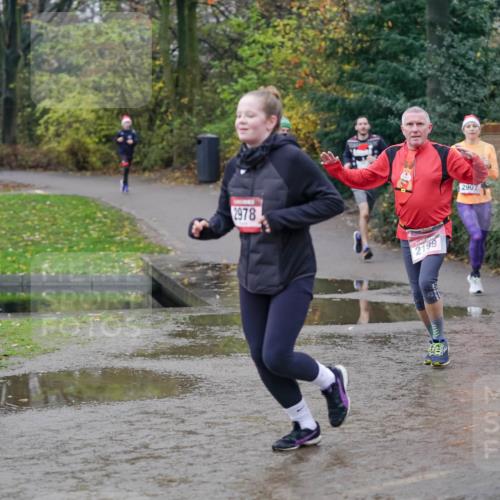 07.12.2025 - St. Pauli X-Mass-Run No. 15 Michael Burmester http://msf.ph/oto/9405968 07.12.2025 11:20:13 Laufen 2978, 2199, 2907, 1318 meine-sportfotos.de