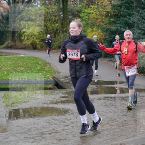 07.12.2025 - St. Pauli X-Mass-Run No. 15 Michael Burmester http://msf.ph/oto/9405969 07.12.2025 11:20:13 Laufen 2978, 2199, 2907, 1318 meine-sportfotos.de