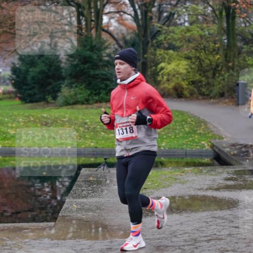 07.12.2025 - St. Pauli X-Mass-Run No. 15 Michael Burmester http://msf.ph/oto/9405979 07.12.2025 11:20:16 Laufen 1318, 2907 meine-sportfotos.de