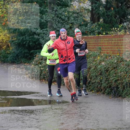 07.12.2025 - St. Pauli X-Mass-Run No. 15 Michael Burmester http://msf.ph/oto/9406014 07.12.2025 11:20:34 Laufen 2004, 3931 meine-sportfotos.de