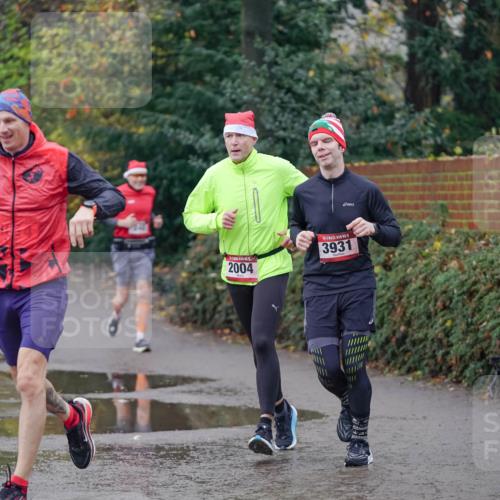 07.12.2025 - St. Pauli X-Mass-Run No. 15 Michael Burmester http://msf.ph/oto/9406019 07.12.2025 11:20:36 Laufen 2004, 15, 3931 meine-sportfotos.de