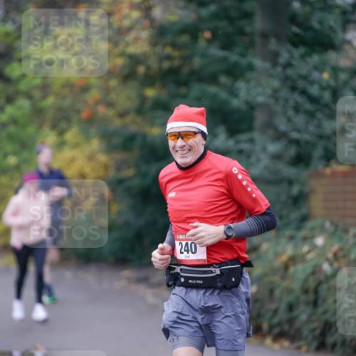 07.12.2025 - St. Pauli X-Mass-Run No. 15 Michael Burmester http://msf.ph/oto/9406029 07.12.2025 11:20:40 Laufen 240, 200 meine-sportfotos.de