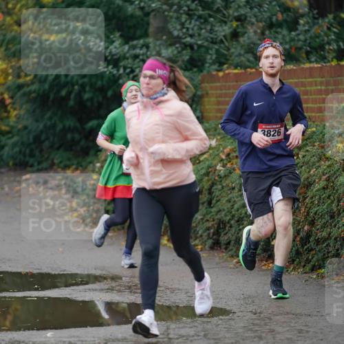 07.12.2025 - St. Pauli X-Mass-Run No. 15 Michael Burmester http://msf.ph/oto/9406035 07.12.2025 11:20:44 Laufen 5, 3826 meine-sportfotos.de