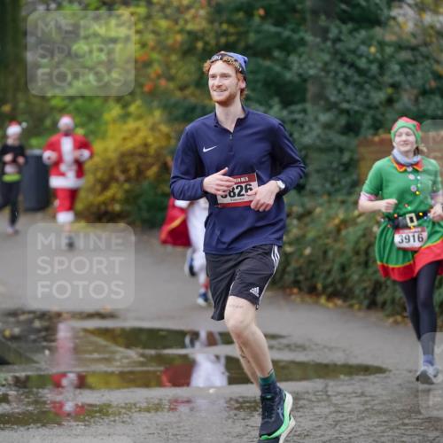 07.12.2025 - St. Pauli X-Mass-Run No. 15 Michael Burmester http://msf.ph/oto/9406040 07.12.2025 11:20:46 Laufen 15, 826, 3916 meine-sportfotos.de