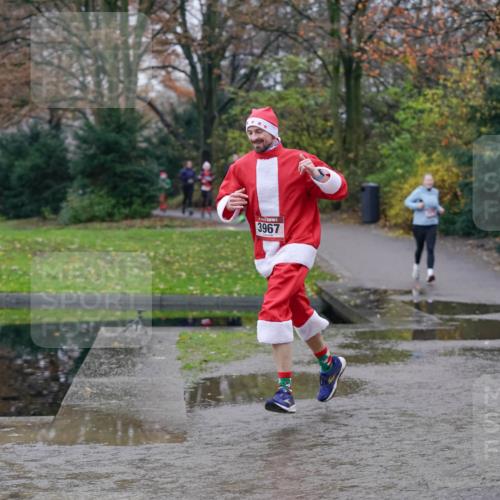 07.12.2025 - St. Pauli X-Mass-Run No. 15 Michael Burmester http://msf.ph/oto/9406053 07.12.2025 11:20:52 Laufen 3967, 1277 meine-sportfotos.de