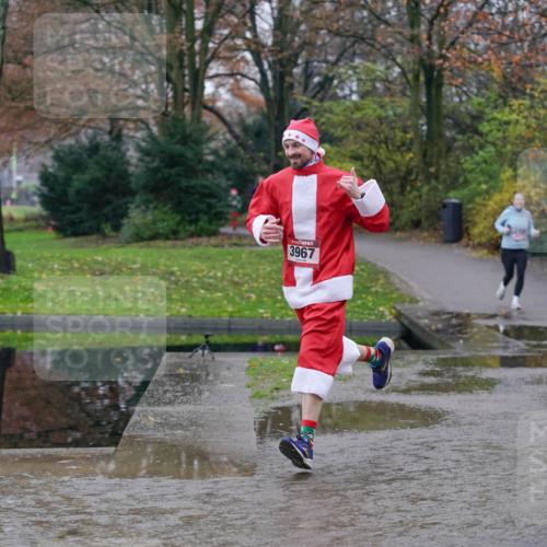 07.12.2025 - St. Pauli X-Mass-Run No. 15 Michael Burmester http://msf.ph/oto/9406054 07.12.2025 11:20:52 Laufen 3967 meine-sportfotos.de