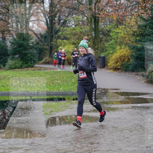 07.12.2025 - St. Pauli X-Mass-Run No. 15 Michael Burmester http://msf.ph/oto/9406062 07.12.2025 11:20:54 Laufen 277, 3593 meine-sportfotos.de
