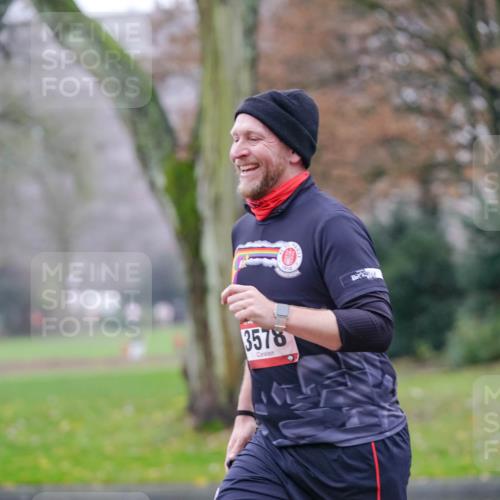 07.12.2025 - St. Pauli X-Mass-Run No. 15 Michael Burmester http://msf.ph/oto/9406090 07.12.2025 11:21:06 Laufen 3578 meine-sportfotos.de