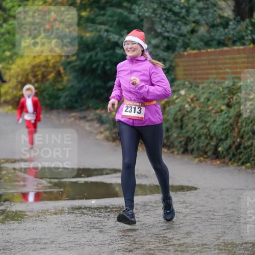 07.12.2025 - St. Pauli X-Mass-Run No. 15 Michael Burmester http://msf.ph/oto/9406120 07.12.2025 11:21:16 Laufen 15, 2313 meine-sportfotos.de