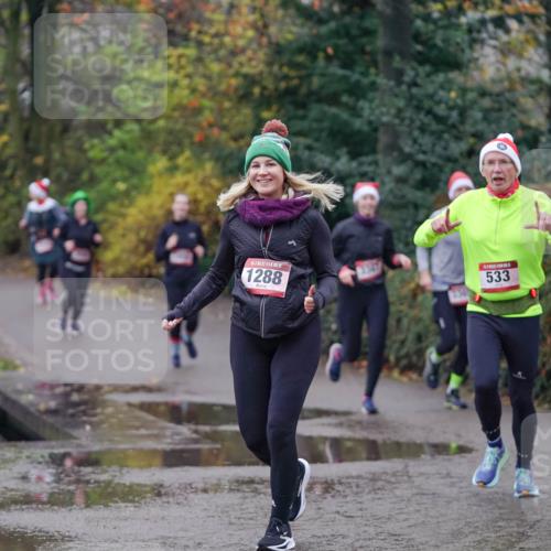 07.12.2025 - St. Pauli X-Mass-Run No. 15 Michael Burmester http://msf.ph/oto/9406142 07.12.2025 11:21:23 Laufen 1288, 3347, 533 meine-sportfotos.de