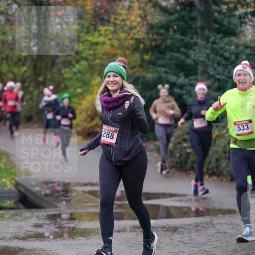 07.12.2025 - St. Pauli X-Mass-Run No. 15 Michael Burmester http://msf.ph/oto/9406144 07.12.2025 11:21:24 Laufen 288, 1367, 533 meine-sportfotos.de