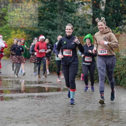 07.12.2025 - St. Pauli X-Mass-Run No. 15 Michael Burmester http://msf.ph/oto/9406163 07.12.2025 11:21:29 Laufen 1658, 3592, 1834 meine-sportfotos.de