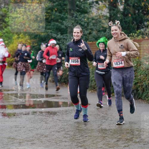 07.12.2025 - St. Pauli X-Mass-Run No. 15 Michael Burmester http://msf.ph/oto/9406164 07.12.2025 11:21:29 Laufen 1658, 3592, 1834 meine-sportfotos.de