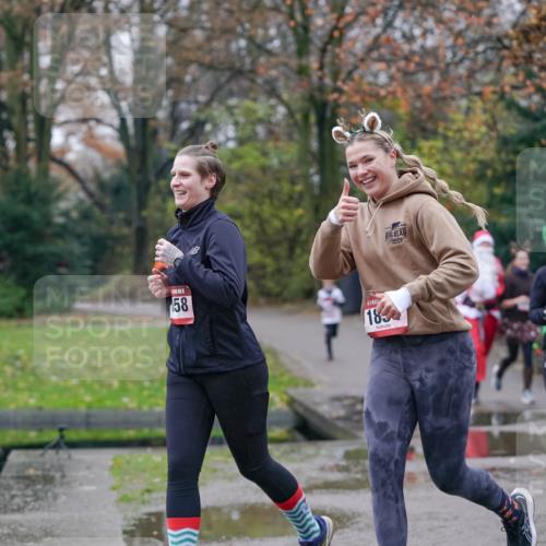07.12.2025 - St. Pauli X-Mass-Run No. 15 Michael Burmester http://msf.ph/oto/9406170 07.12.2025 11:21:31 Laufen 58, 183, 3592, 2390 meine-sportfotos.de