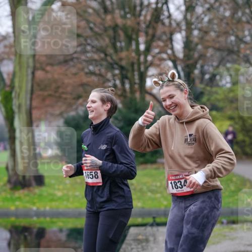 07.12.2025 - St. Pauli X-Mass-Run No. 15 Michael Burmester http://msf.ph/oto/9406173 07.12.2025 11:21:31 Laufen 1658, 1834 meine-sportfotos.de