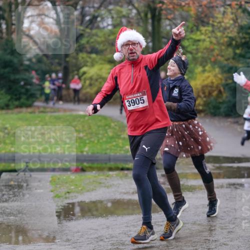 07.12.2025 - St. Pauli X-Mass-Run No. 15 Michael Burmester http://msf.ph/oto/9406184 07.12.2025 11:21:34 Laufen 15, 3905, 15 meine-sportfotos.de