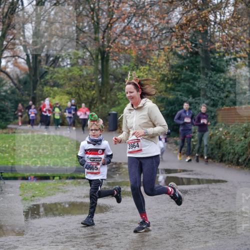 07.12.2025 - St. Pauli X-Mass-Run No. 15 Michael Burmester http://msf.ph/oto/9406204 07.12.2025 11:21:39 Laufen 565, 3964 meine-sportfotos.de