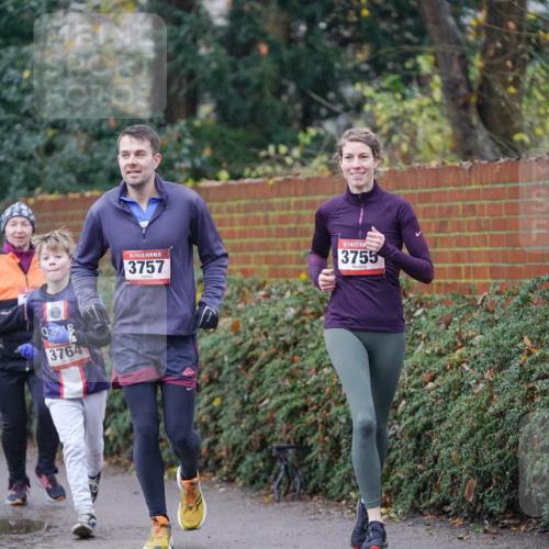 07.12.2025 - St. Pauli X-Mass-Run No. 15 Michael Burmester http://msf.ph/oto/9406214 07.12.2025 11:21:42 Laufen 3764, 15, 3757, 3755 meine-sportfotos.de