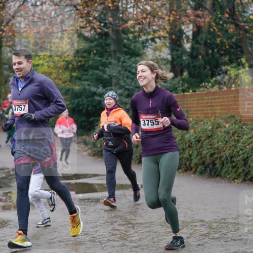 07.12.2025 - St. Pauli X-Mass-Run No. 15 Michael Burmester http://msf.ph/oto/9406221 07.12.2025 11:21:44 Laufen 3757, 3755 meine-sportfotos.de